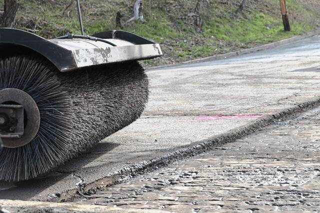 8685393_web1_web-paving-5