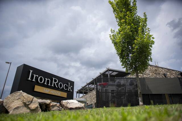8687724_web1_GTR-ironrock3