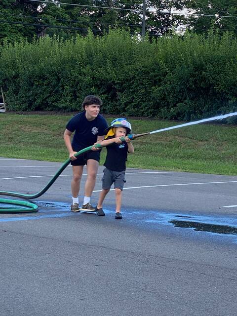 8689484_web1_barrel-spray-pic