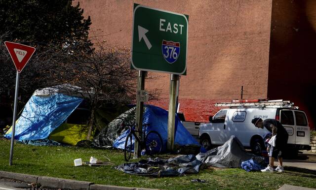 8691417_web1_PTR-homelesscamp4