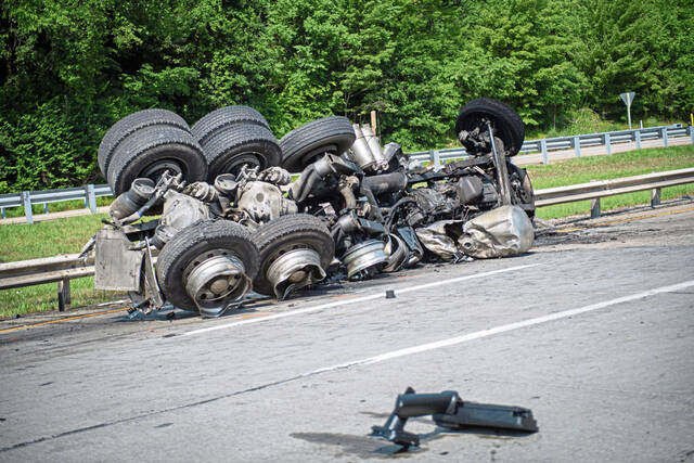 8691508_web1_GTR-CRASH14