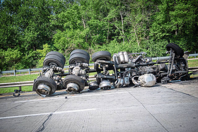 8691508_web1_GTR-CRASH15