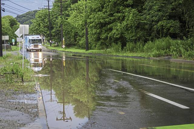 8692703_web1_vnd-rain5-071725