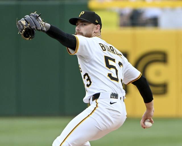 8697343_web1_ptr-BucsWhiteSox01-072025