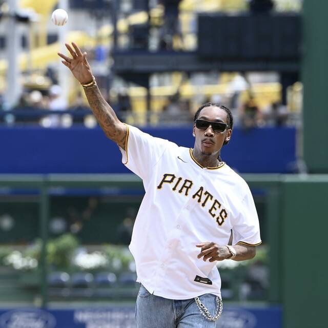 8698670_web1_ptr-BucsWhiteSox04-072125