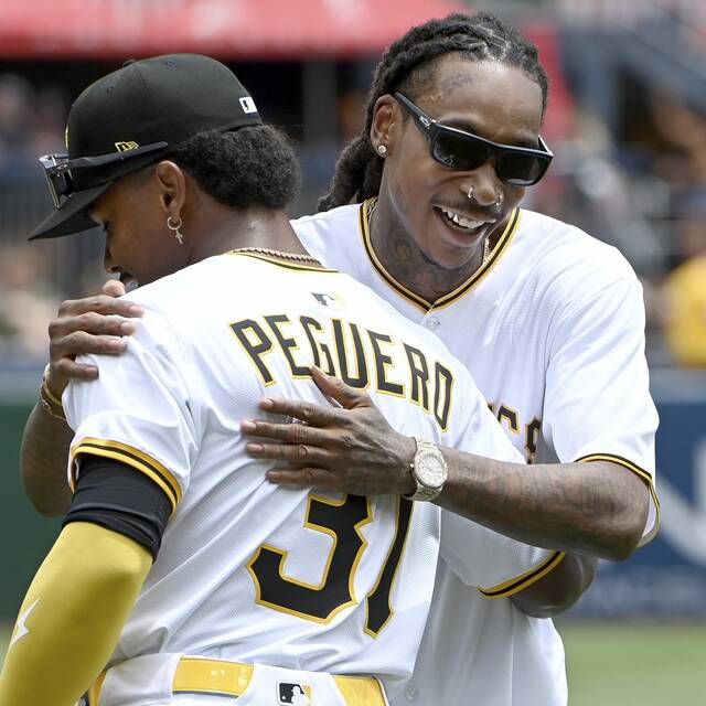 8698670_web1_ptr-BucsWhiteSox10-072125