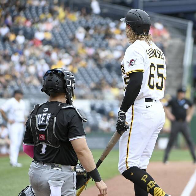 8698670_web1_ptr-BucsWhiteSox11-072125