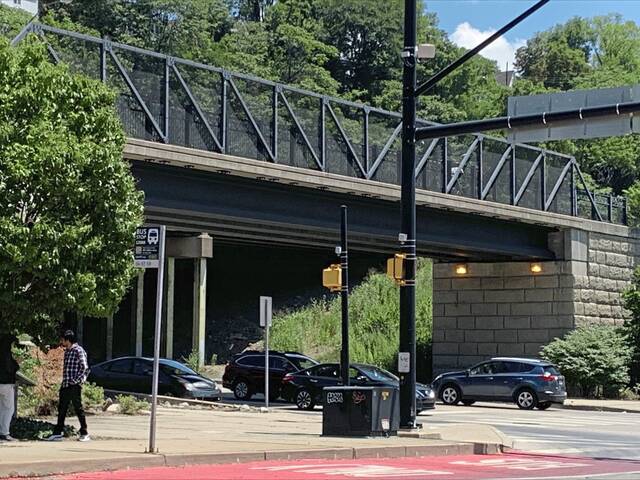 8699365_web1_PTR-Bates-Street-Bridge-FILE