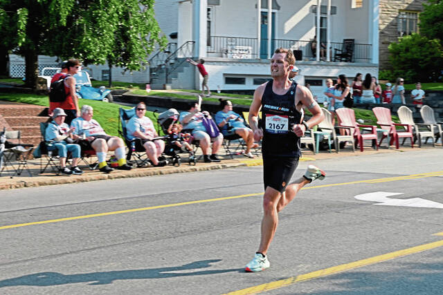 8702675_web1_shr-Firecracker5K03-073125