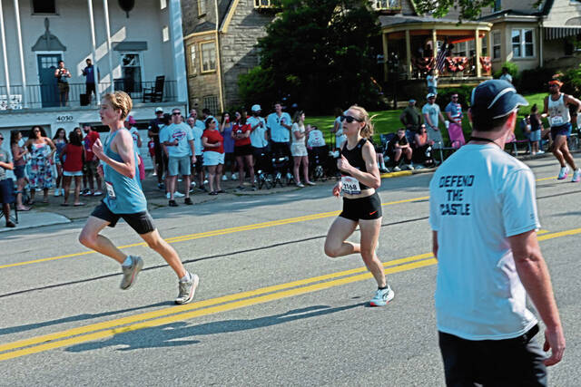 8702675_web1_shr-Firecracker5K04-073125