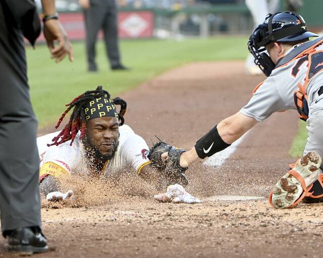 8704499_web1_ptr-BucsTigers03-072325