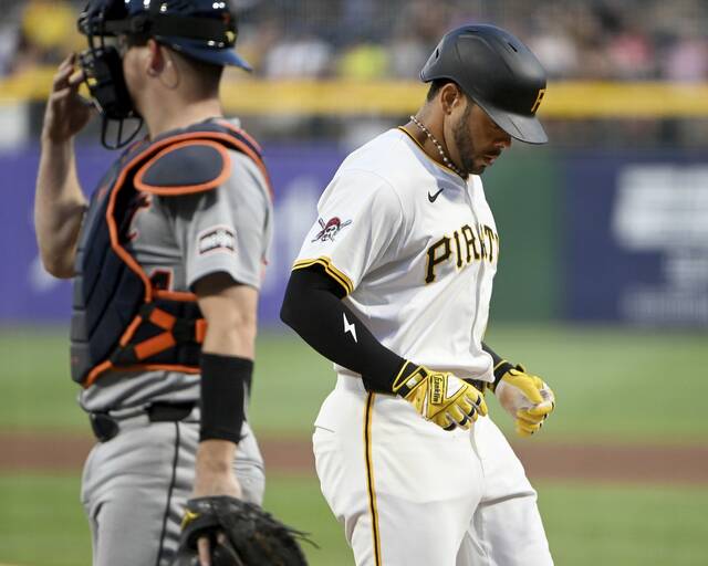 8704499_web1_ptr-BucsTigers11-072325