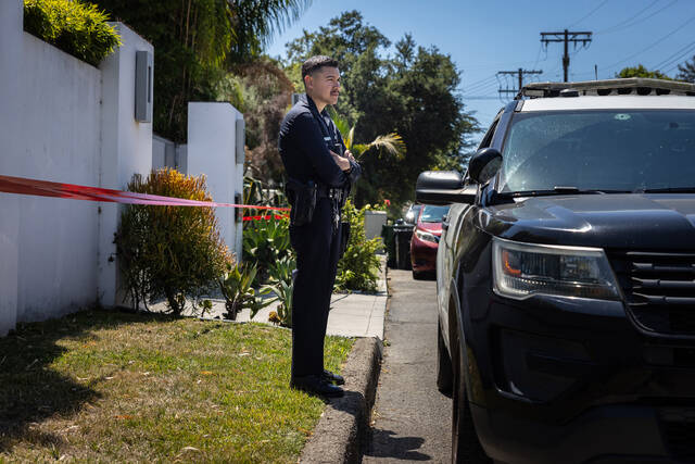 8705548_web1_US-NEWS-LA-HOME-INVASION-SLAYING-LA