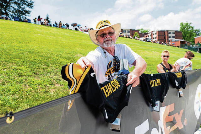 8710887_web1_GTR-CampFans7-072525