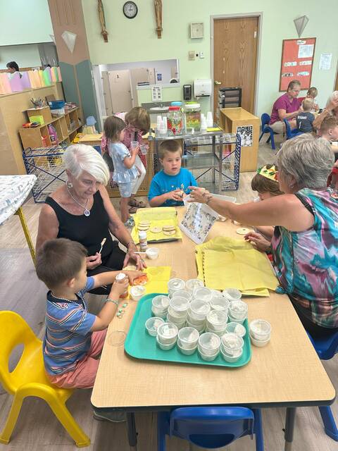 8712567_web1_naj-GrandmasTevis-073125