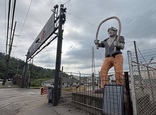 8715859_web1_ptr-USsteeltour-072625--1-