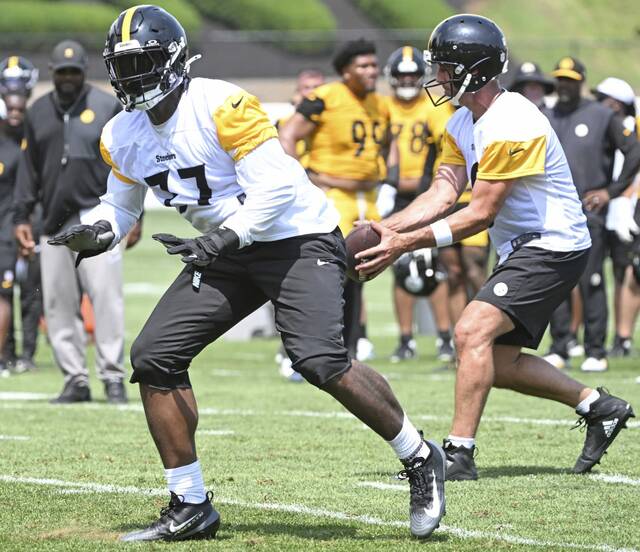 8716552_web1_ptr-Steelers08-072625