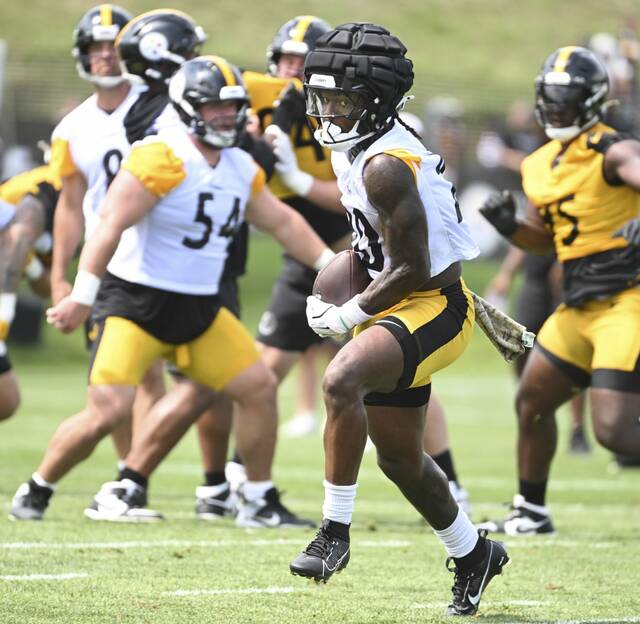 8716560_web1_ptr-Steelers015-072625