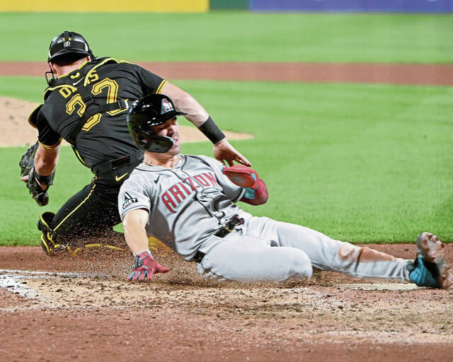 8716567_web1_ptr-BucsDbacks06-072625