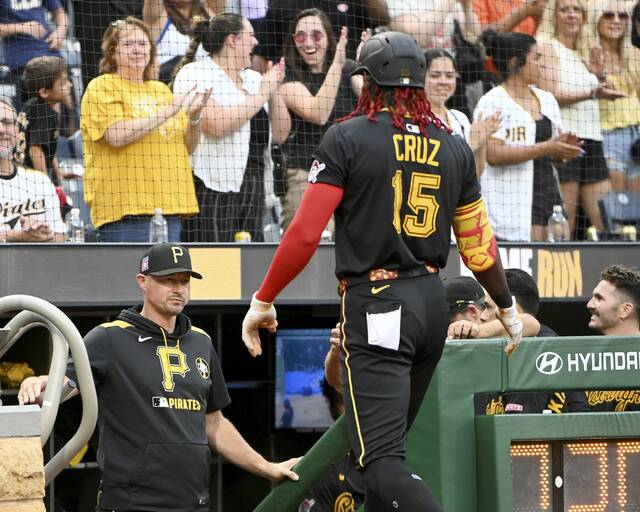 8718567_web1_ptr-BucsDbacks05-072725