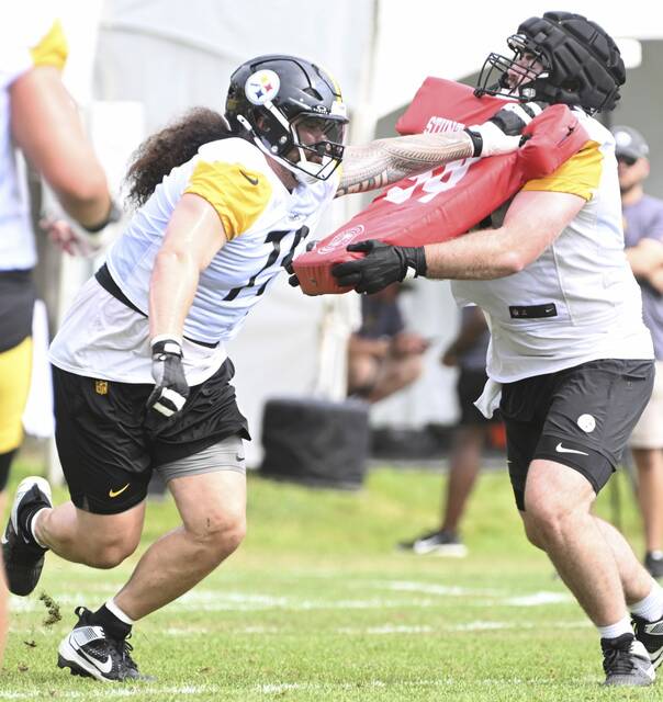 8731734_web1_ptr-Steelers03-080125