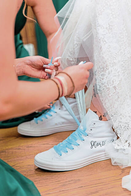 8665928_web1_ptr-weddingtrends12-080325--1-