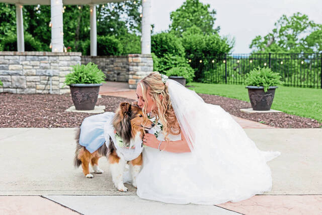 8665928_web1_ptr-weddingtrends12-080325