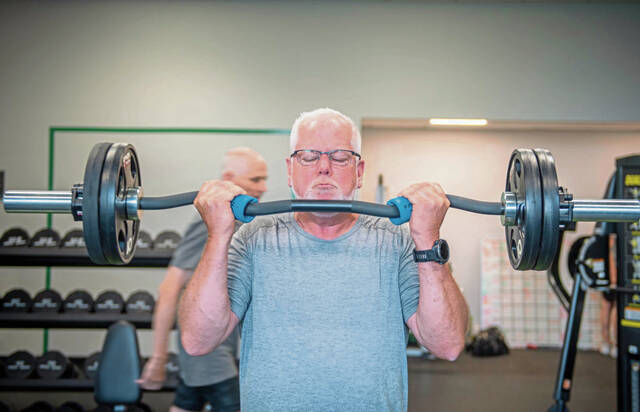 8695385_web1_vnd-cancerweightlifting3-071225