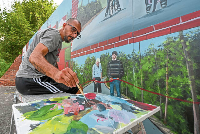 8723037_web1_vnd-lo-trailmural101-073025