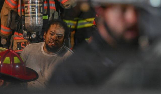 8727947_web1_VND-KennethAveFire103-082825