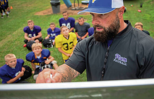 8731069_web1_vnd-youthfootball2-7-