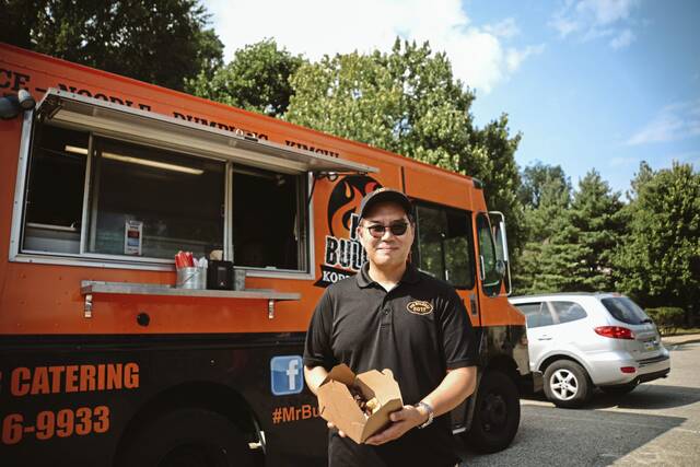 8732136_web1_ptr-foodtruck-7