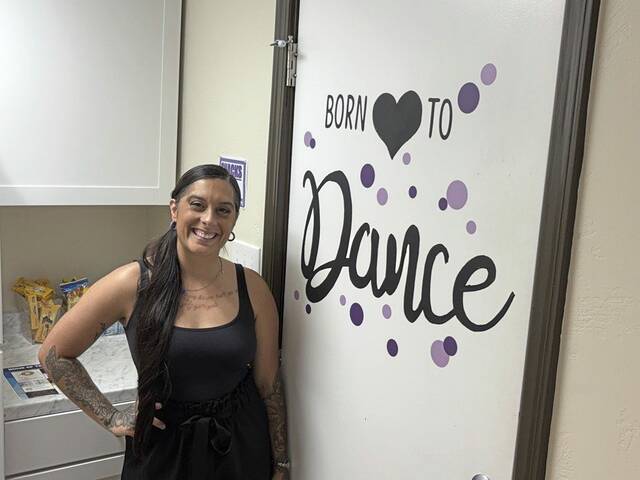 8735448_web1_vnd-dance3
