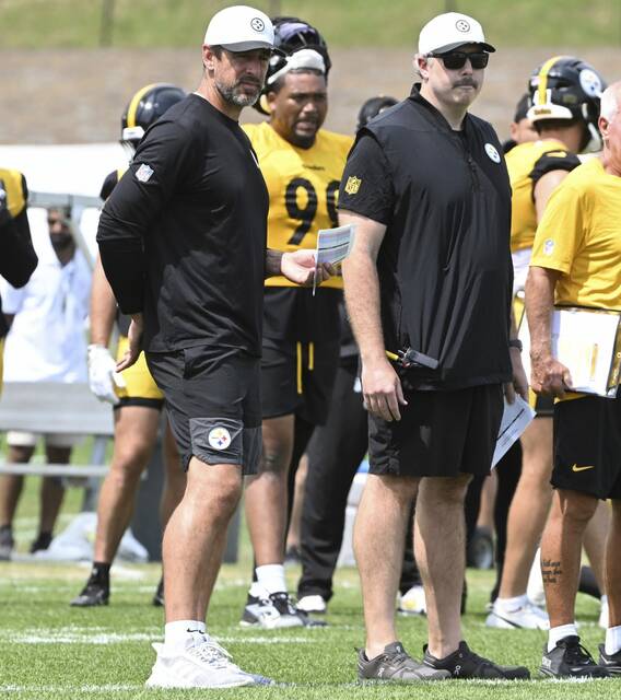 8737816_web1_ptr-Steelers04-080325
