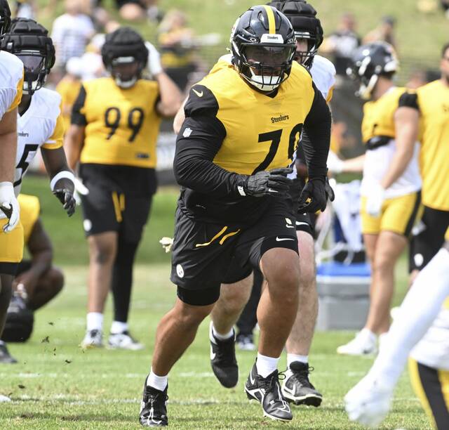 8737996_web1_ptr-Steelers16-080325