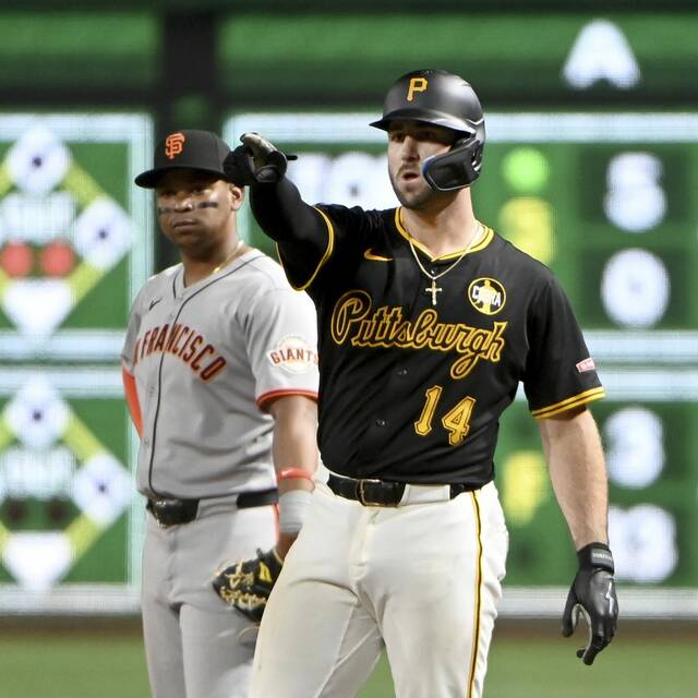 8741590_web1_ptr-BucsGiants16-080525