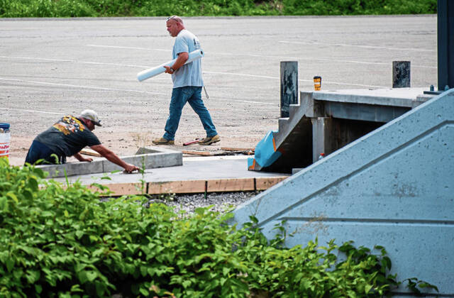 8743789_web1_gtr-SchoolConstruction2-081725