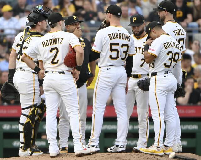 8744270_web1_ptr-BucsGiants13-080625