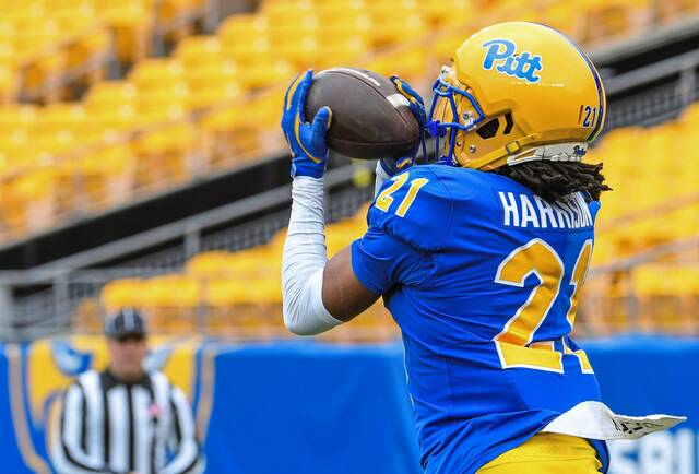 8749060_web1_gtr-PittFB14-041325