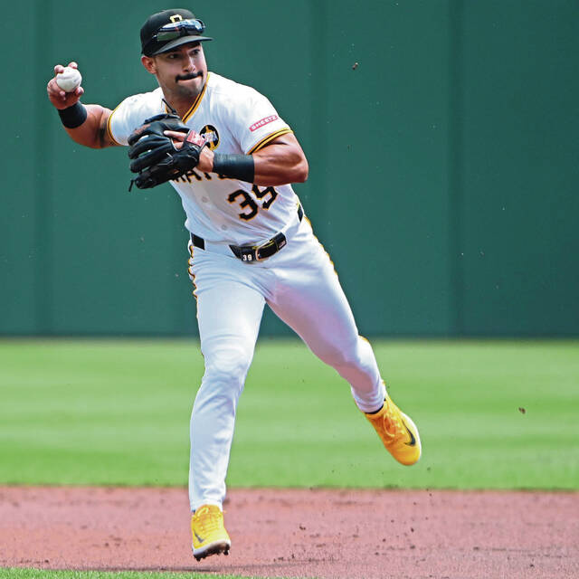 8750726_web1_ptr-BucsGiants11-080725