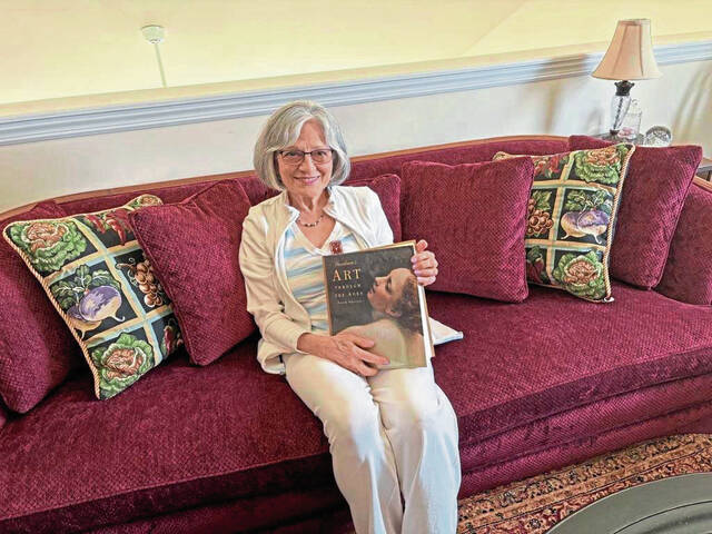 Art appreciation: Ohio Township woman colors the world