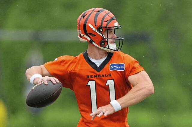 8754592_web1_AP25147715671157