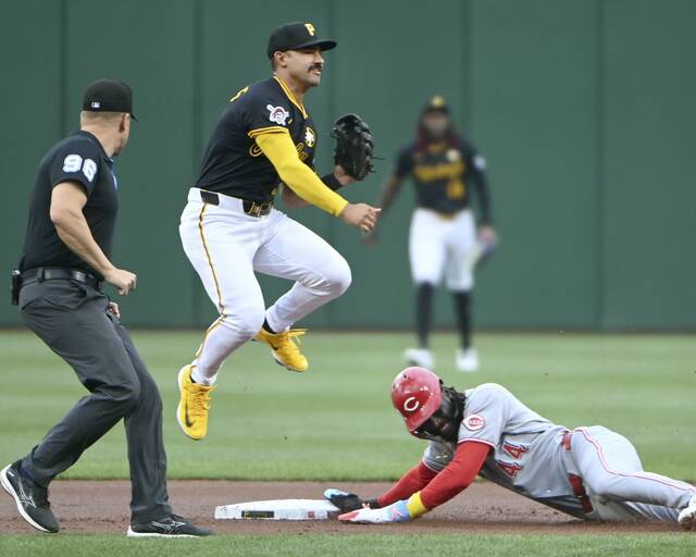 8754994_web1_ptr-BucsReds09-080825
