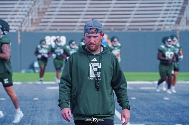 8755058_web1_vnd-Dugan-081125