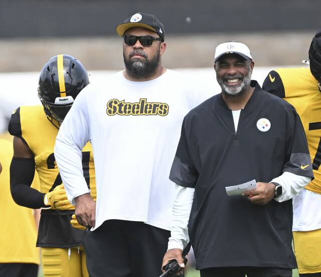 Cameron Heyward not practicing while awaiting new contract from Steelers