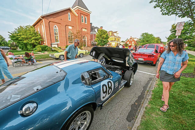 8755505_web1_GTR-LO-Stroll104-080925