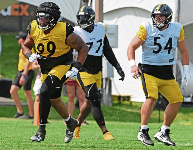 8758525_web1_ptr-Steelers10-080825