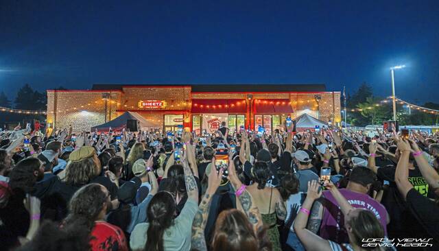 8760649_web1_ptr-Sheetzconcert-081025-005