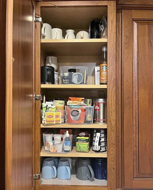 8766362_web1_sew-SewickleyOrganizer-ShelvesAfter