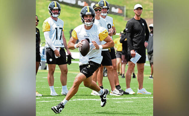 8766764_web1_ptr-Steelers01WW-080325